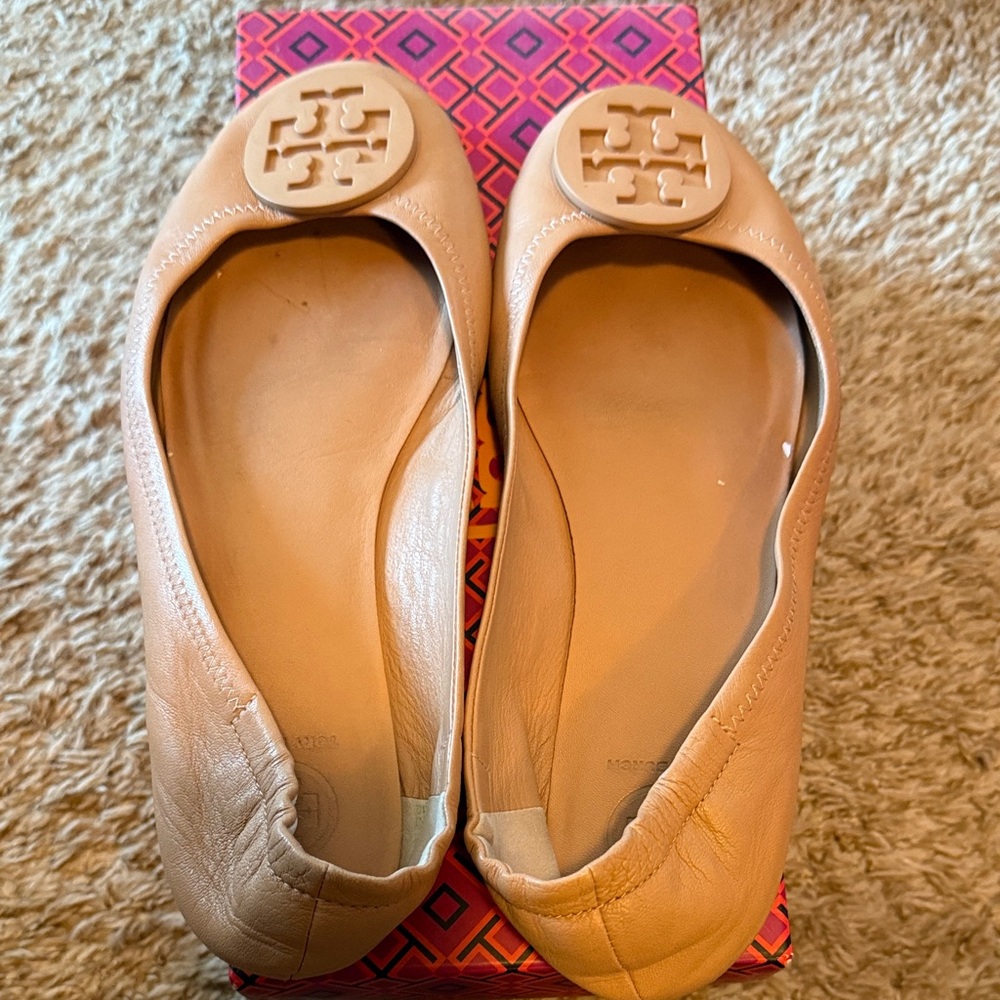 Tory Burch Light Oak Leather Flats